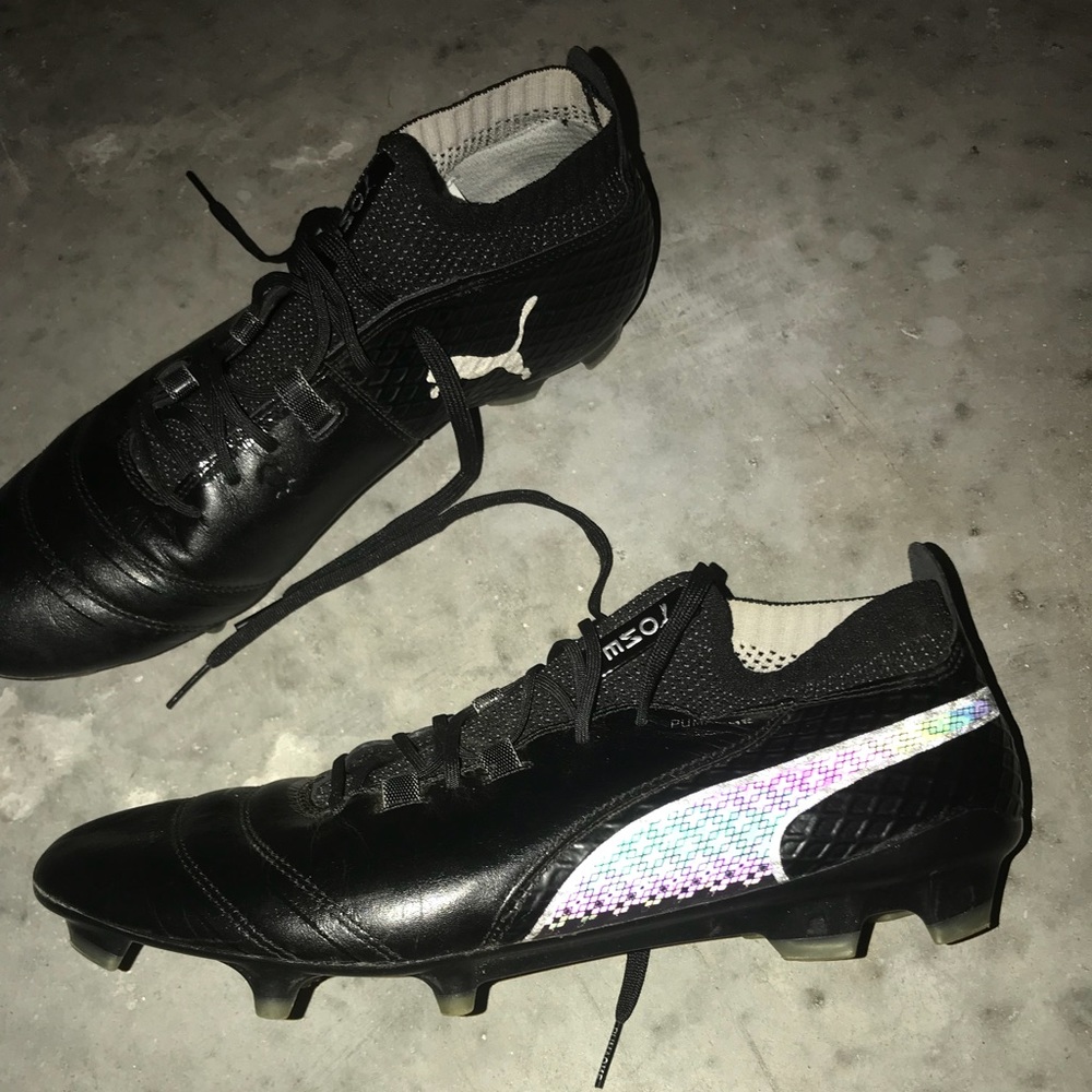 Puma soccer cleats Size 10.5